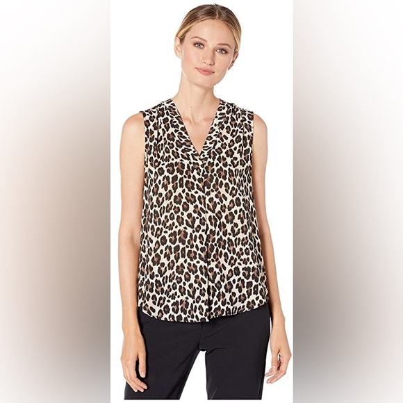 Vince Camuto Brown Black Leopard Print Swing V-neck Blouse top size Small - Picture 2 of 5
